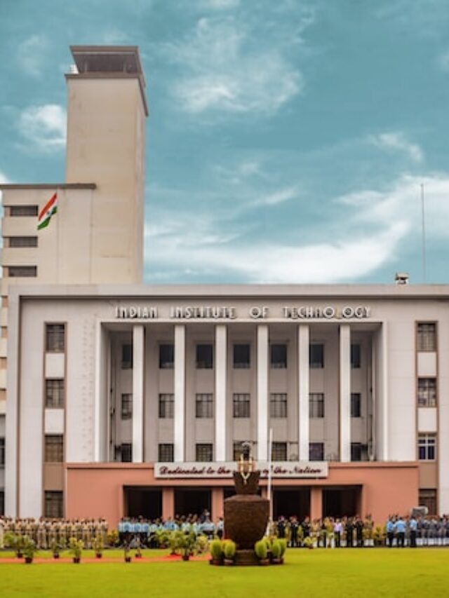 Top 10 IIT Colleges In India